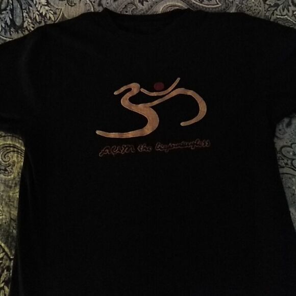 AUM Tee - Picture 2 of 3